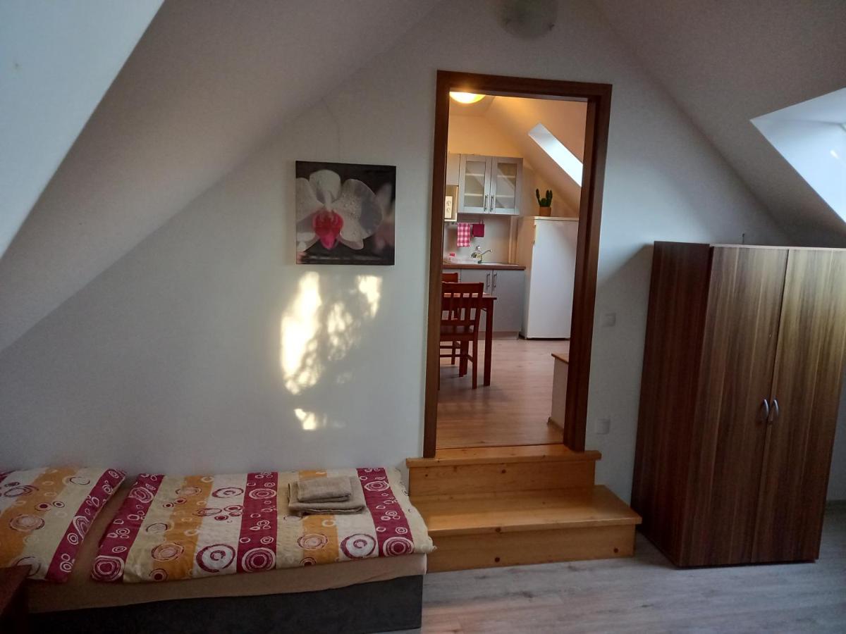 Alegria Natur Apartments Микулов Екстериор снимка
