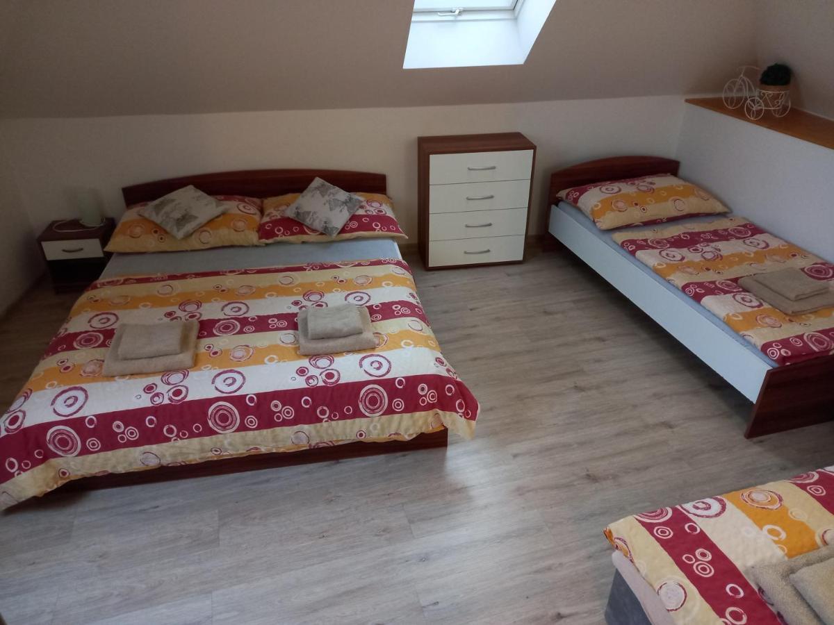 Alegria Natur Apartments Микулов Екстериор снимка