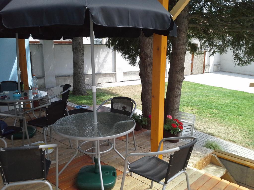 Alegria Natur Apartments Микулов Екстериор снимка