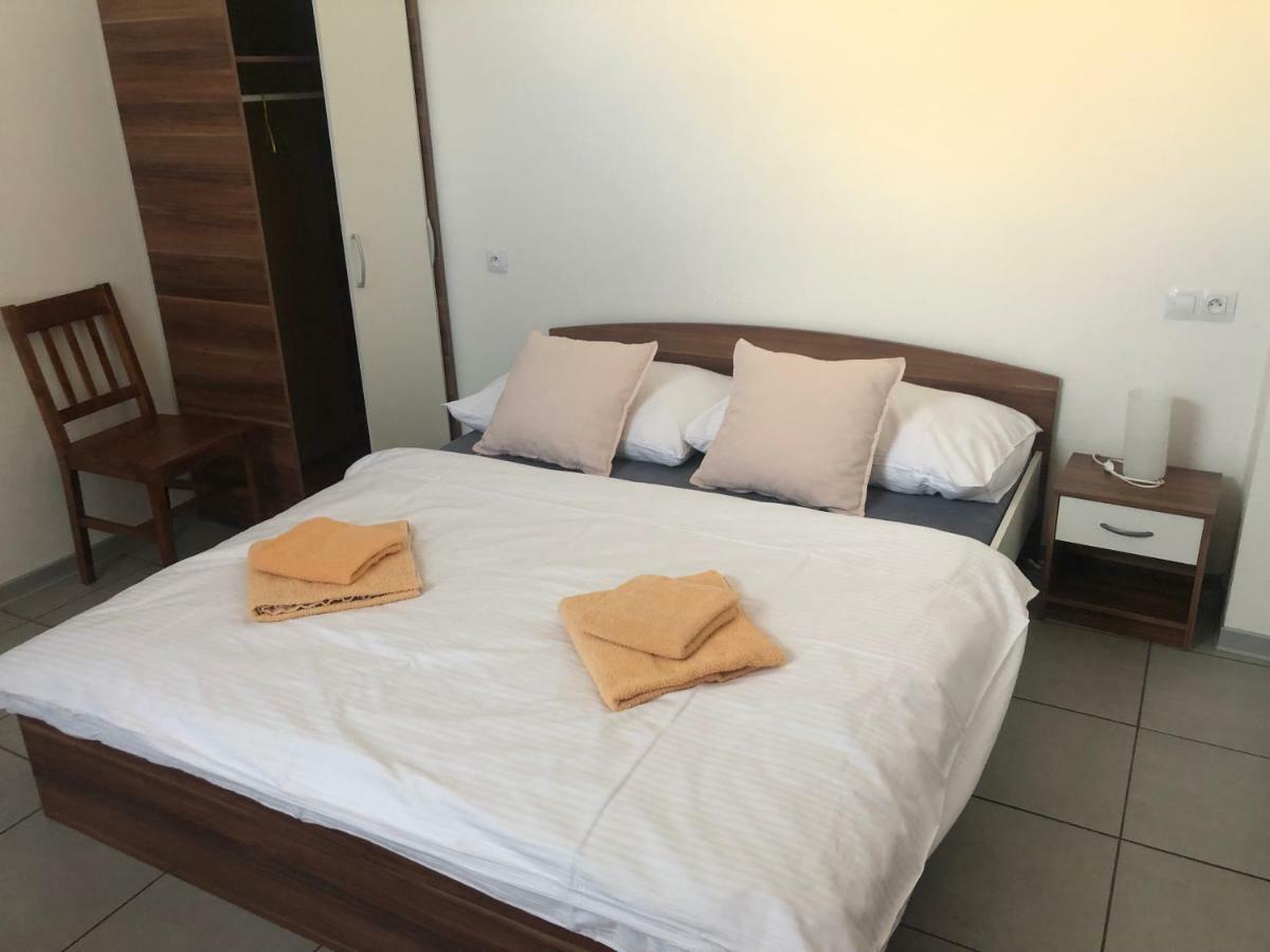 Alegria Natur Apartments Микулов Екстериор снимка