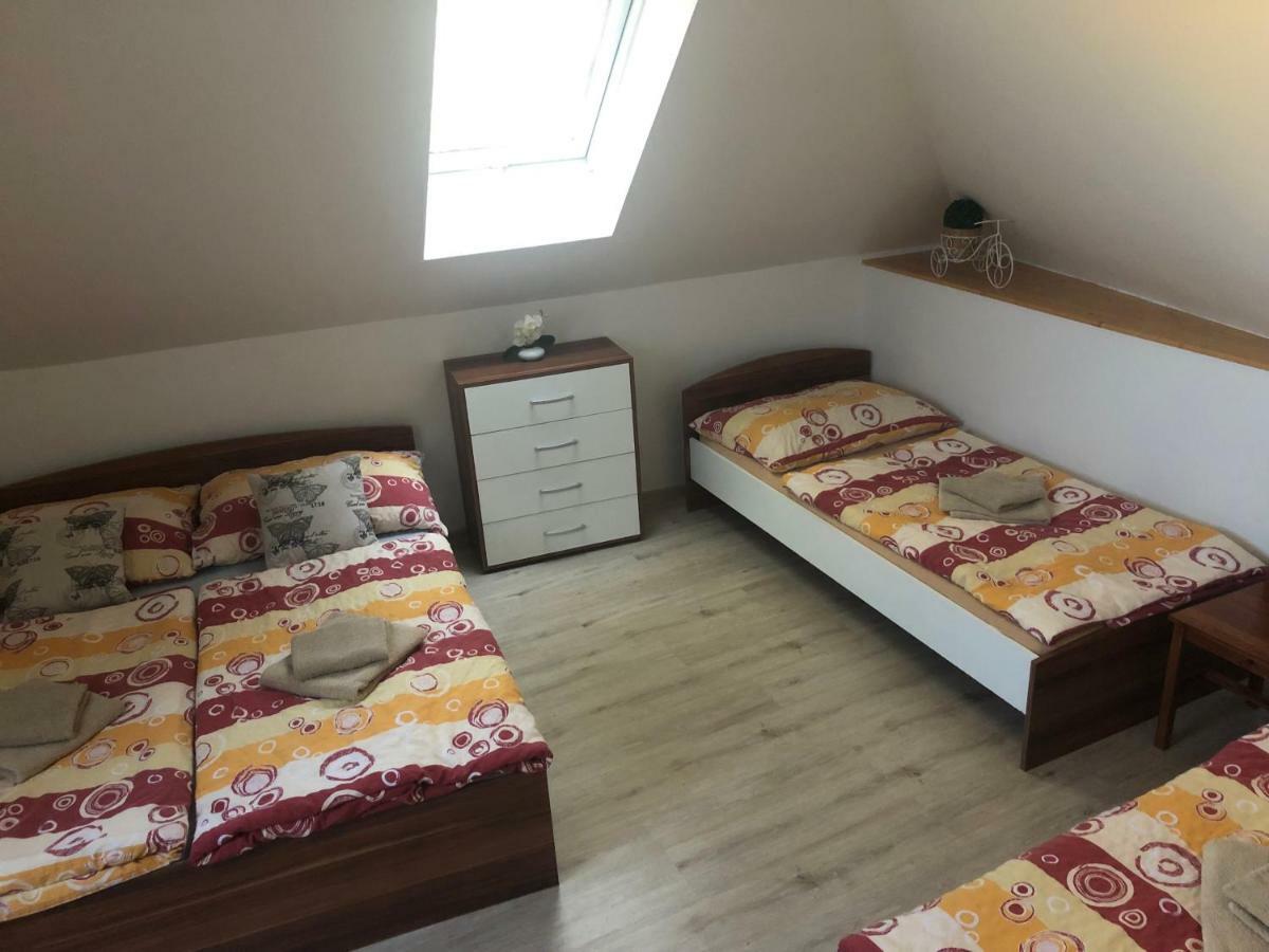 Alegria Natur Apartments Микулов Екстериор снимка